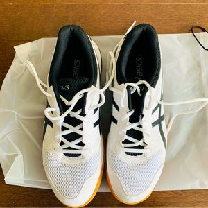 Asics Gel Rocket court shoes. Men’s Size 9.5. White.